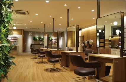 美容室SALONS 今治ワールドプラザ前店