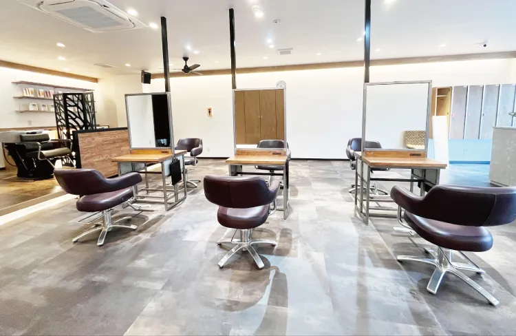 美容室SALONS 広島可部店