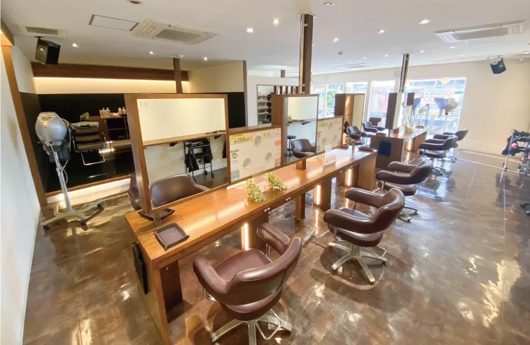 美容室SALONS 松山鴨川店