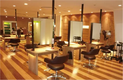 美容室SALONS 丸亀土器店