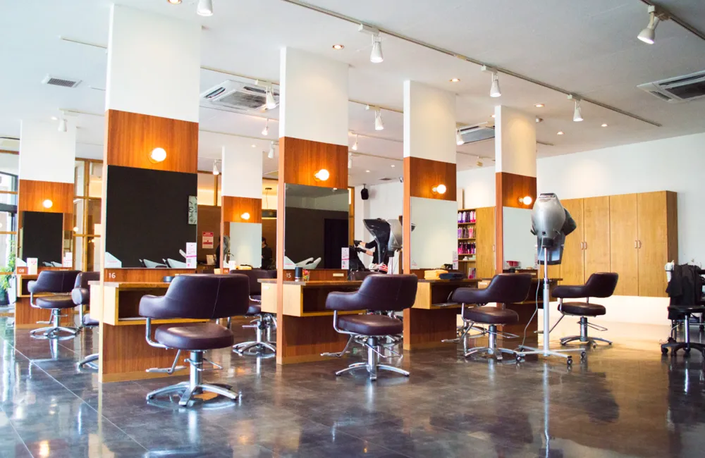 美容室SALONS 東広島西条中央店