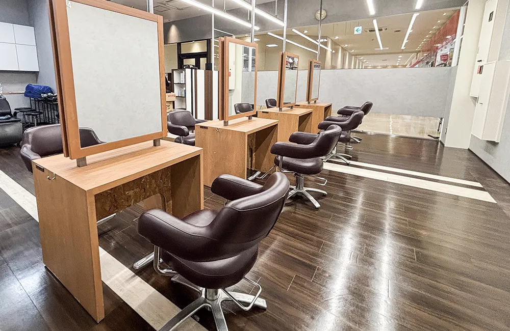 美容室SALONS イオンタウン宇多津店