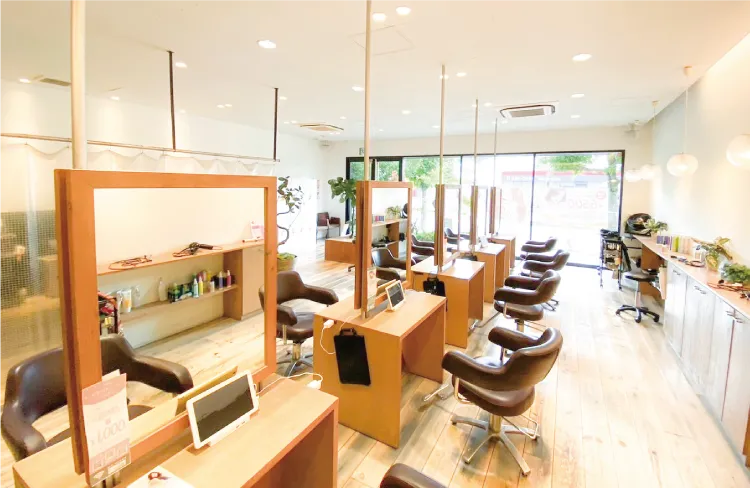 美容室SALONS 広島八幡東店