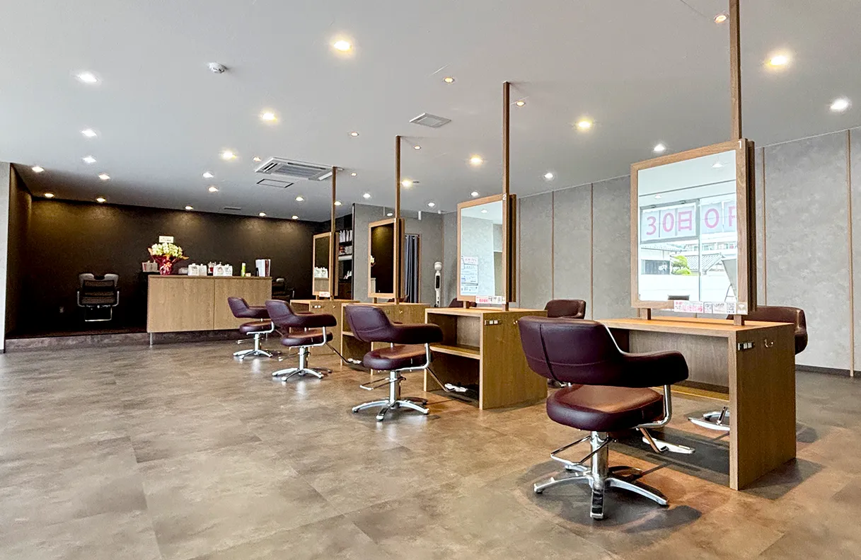 美容室SALONS 松山山西店