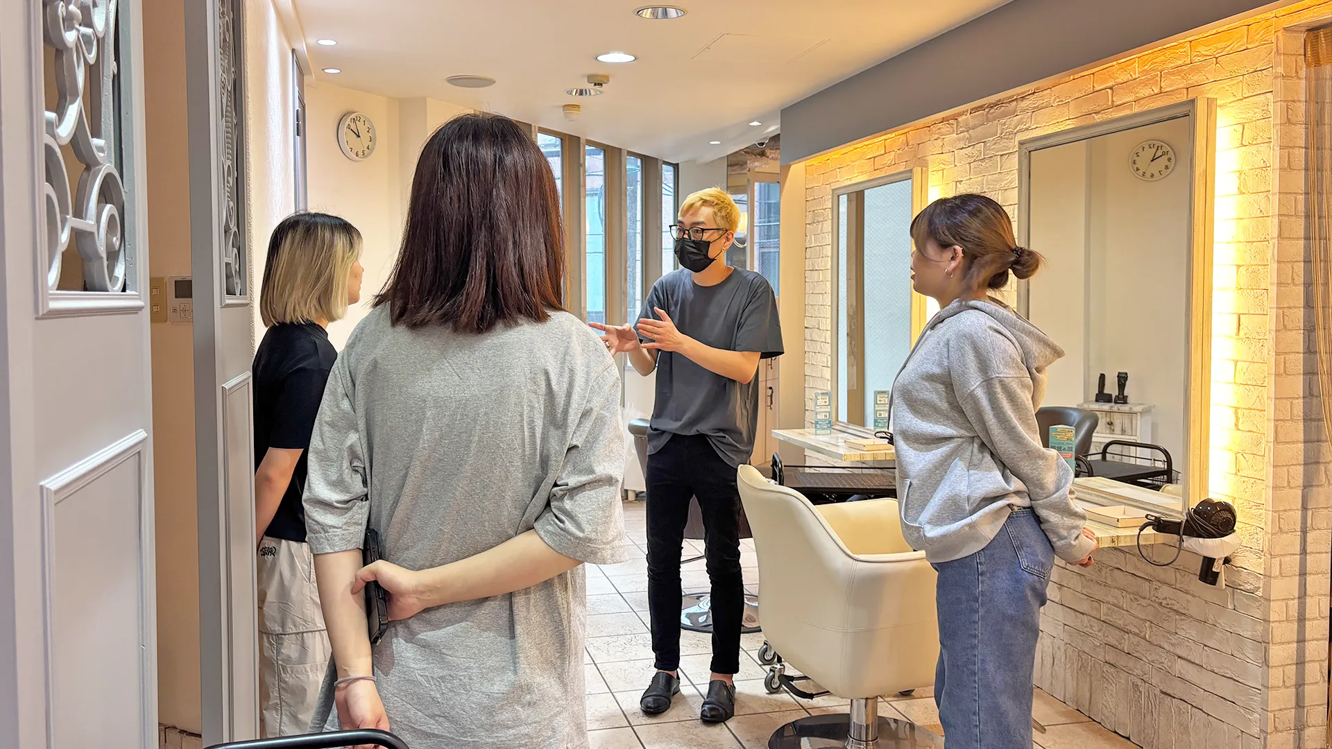 SALONS Beauty Groupのサロン外観イメージ